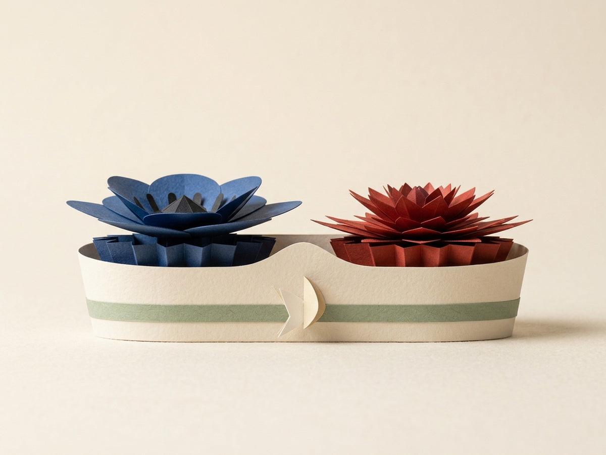 Papierblumen-Strauß-Box mit Anemone und Dahlia, Frontansicht