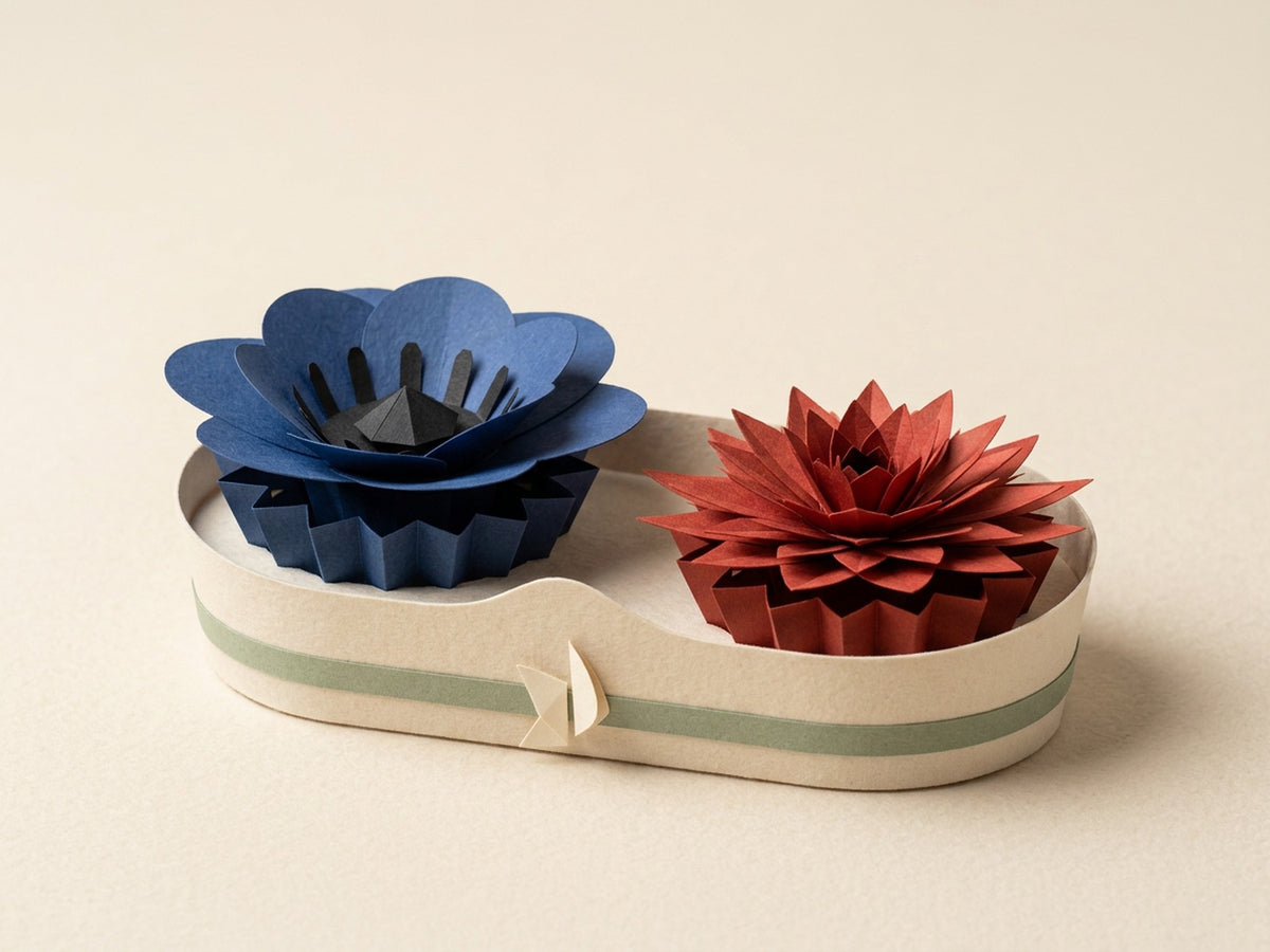 Papierblumen-Strauß-Box mit Anemone und Dahlia, Dreiviertelansicht