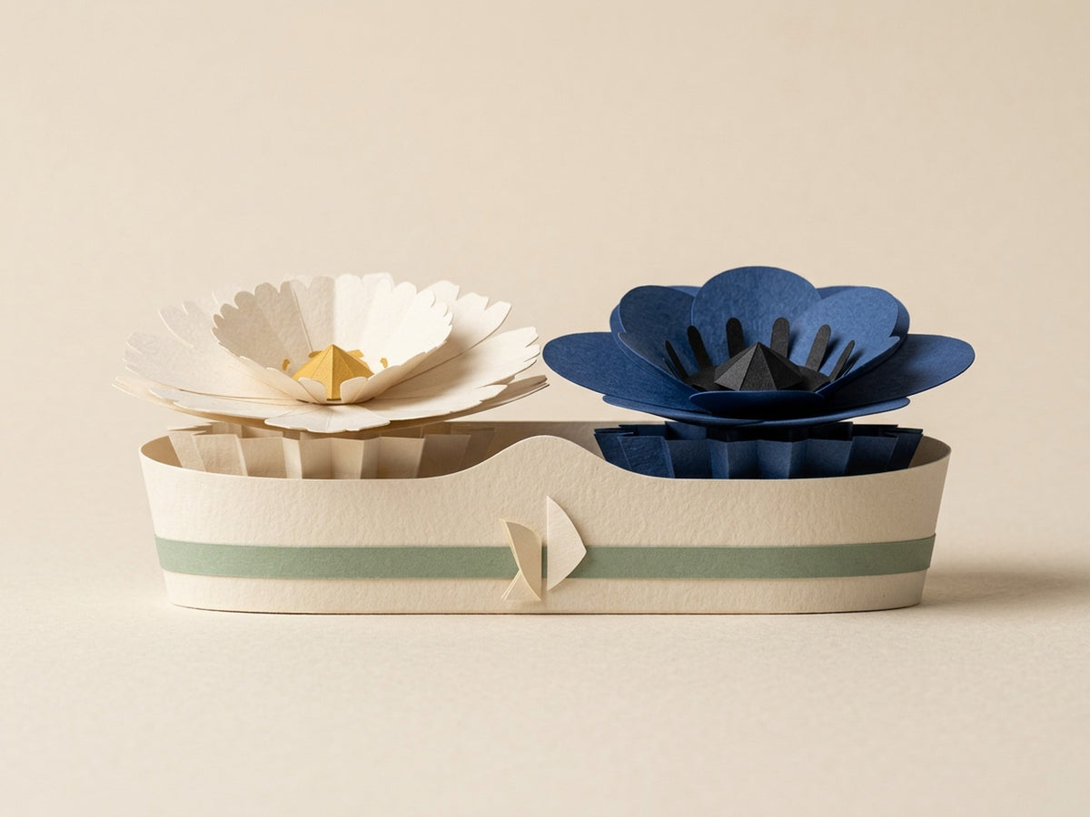 Papierblumen-Strauß-Box mit Daisy und Anemone, Frontansicht