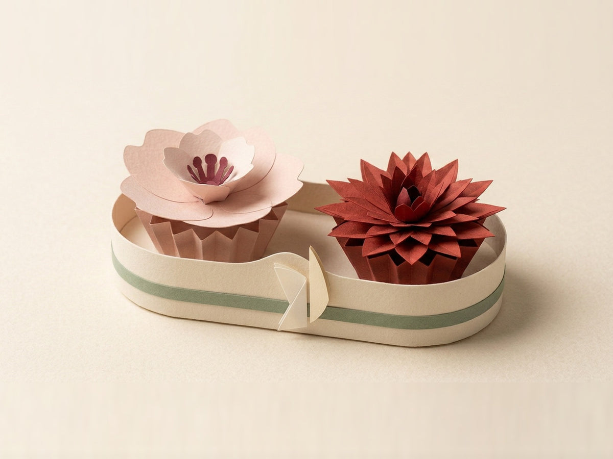 Papierblumen-Strauß-Box mit Sakura und Dahlia, Dreiviertelansicht
