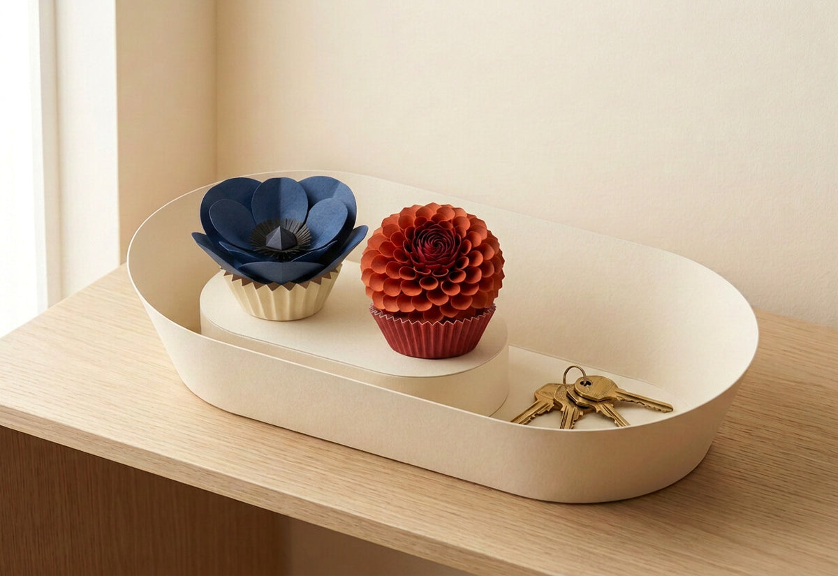 Paper Flowers Duo: Anemone and Dahlia in the smooth flared oval cream card holder