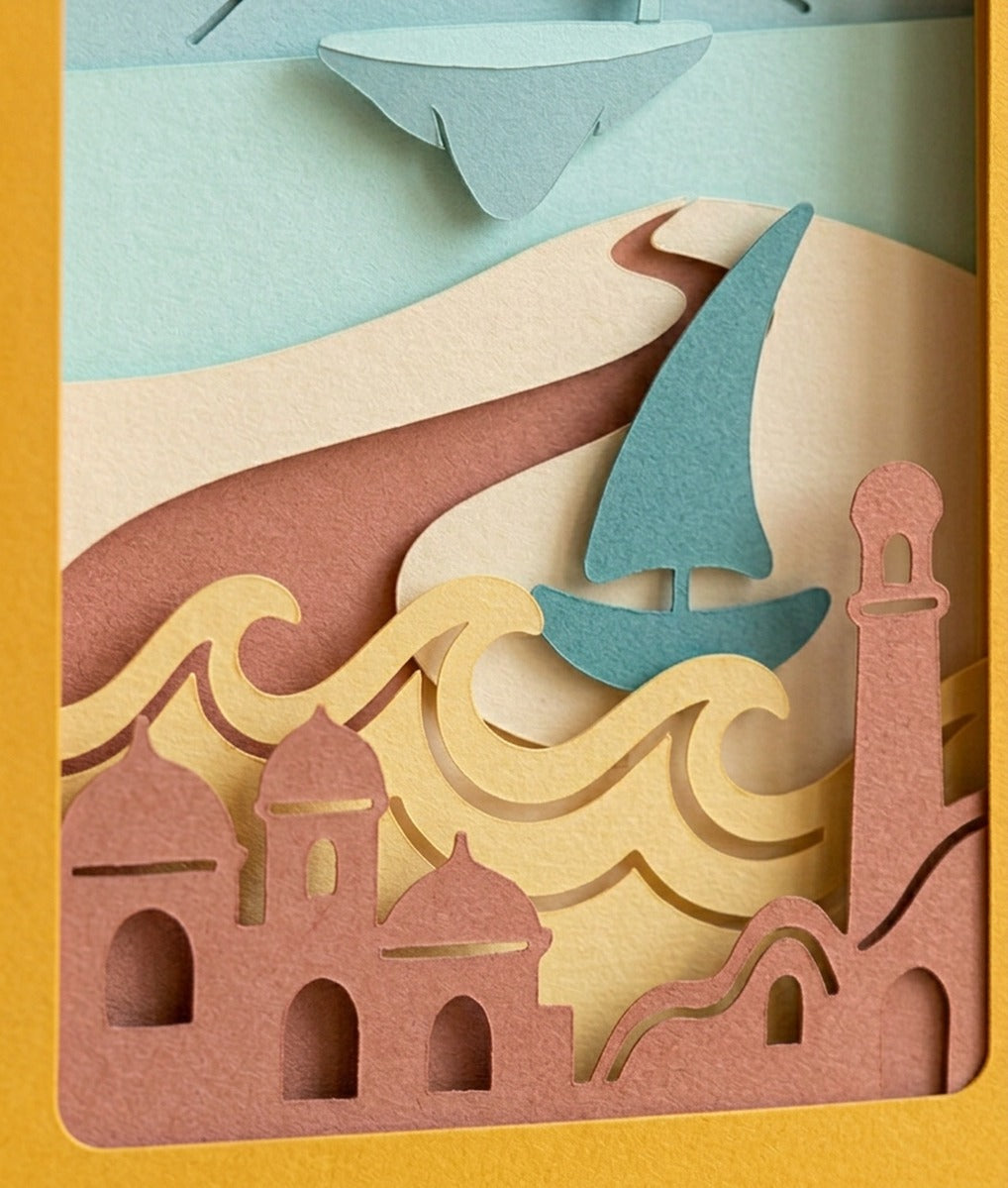 Nahaufnahme der Pocket Story Postcards from Nowhere: Papierschichten und Schnittkanten